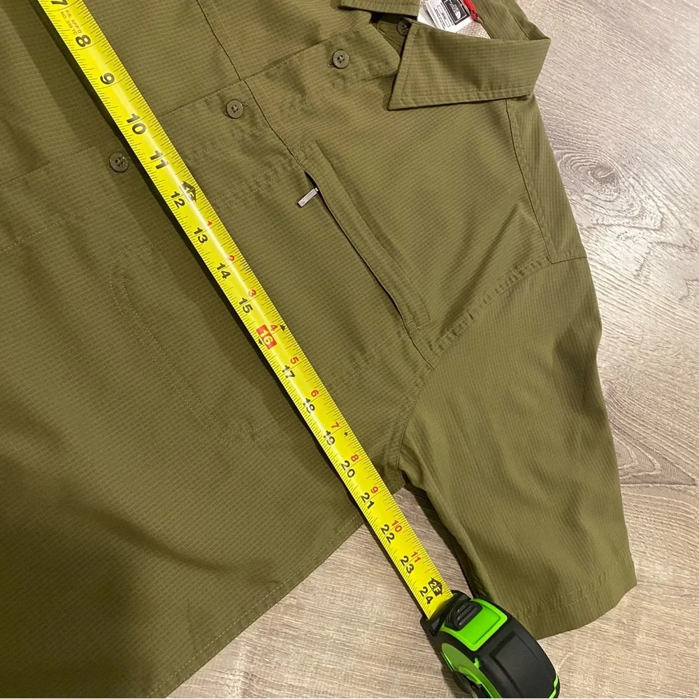 North Face Button Up Short Sleeve Performance Shirt Men’s Medium Army Green